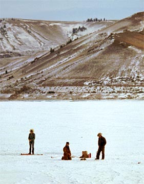 x-Ice-Fishing-Getaway-206